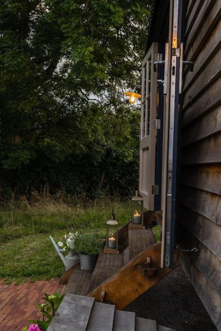 Toadland Shepherd Huts Durham Exterior foto
